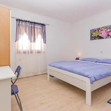 Holiday home Gorgeous In With Wifi *