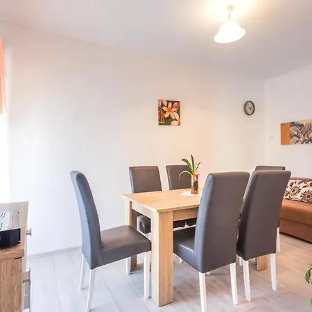 Gorgeous In With Wifi Holiday home