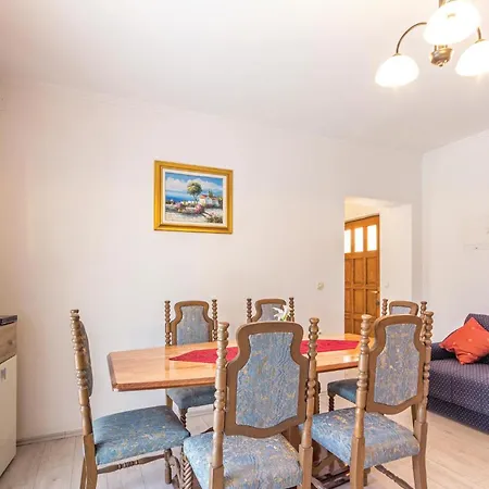 Gorgeous In With Wifi Holiday home Vodnjan