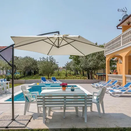 Gorgeous In With Wifi Holiday home